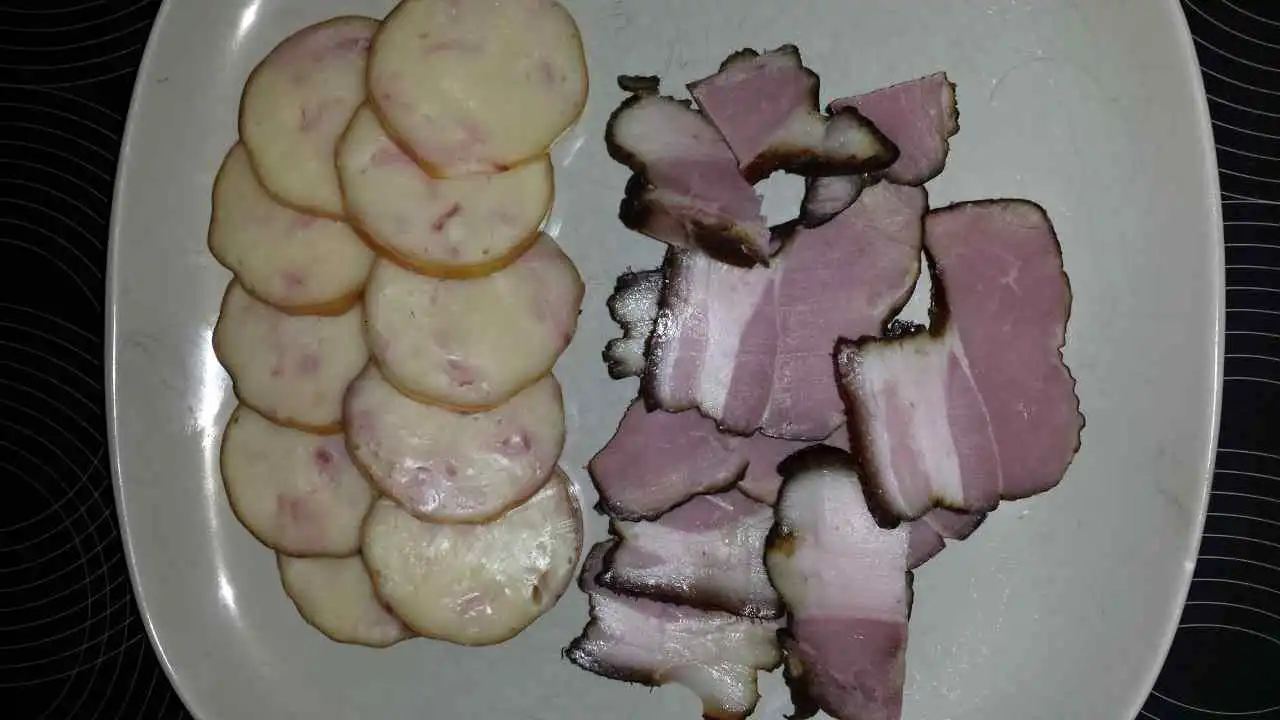 jak udit sýry v domácí udírně