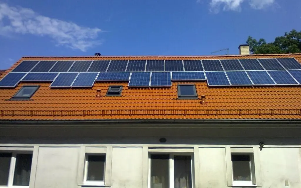 Instalace fotovoltaiky na střeše rodinného domu