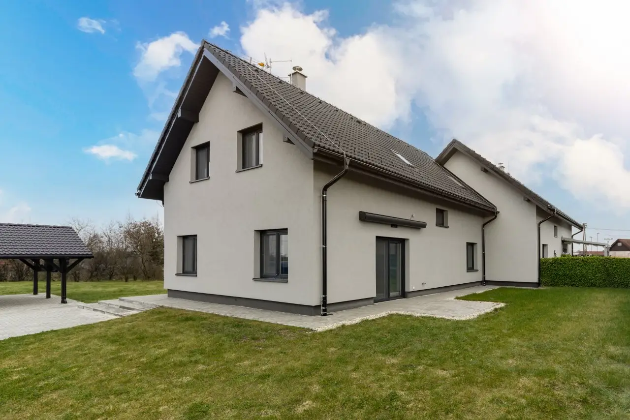 Sklon střechy: co říká o střeše a jak ho spočítat?