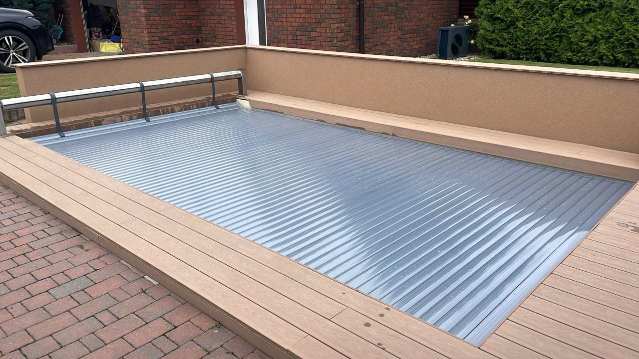 Lamelové zakrytí bazénů