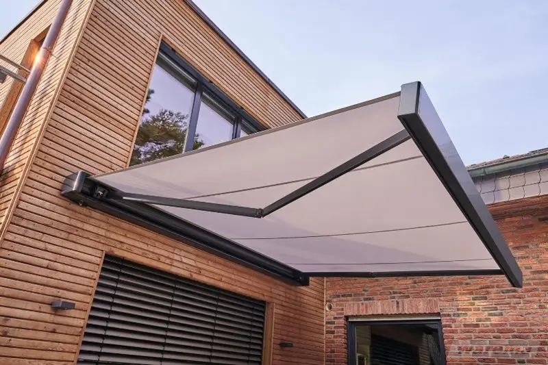 Venkovní stínění terasy