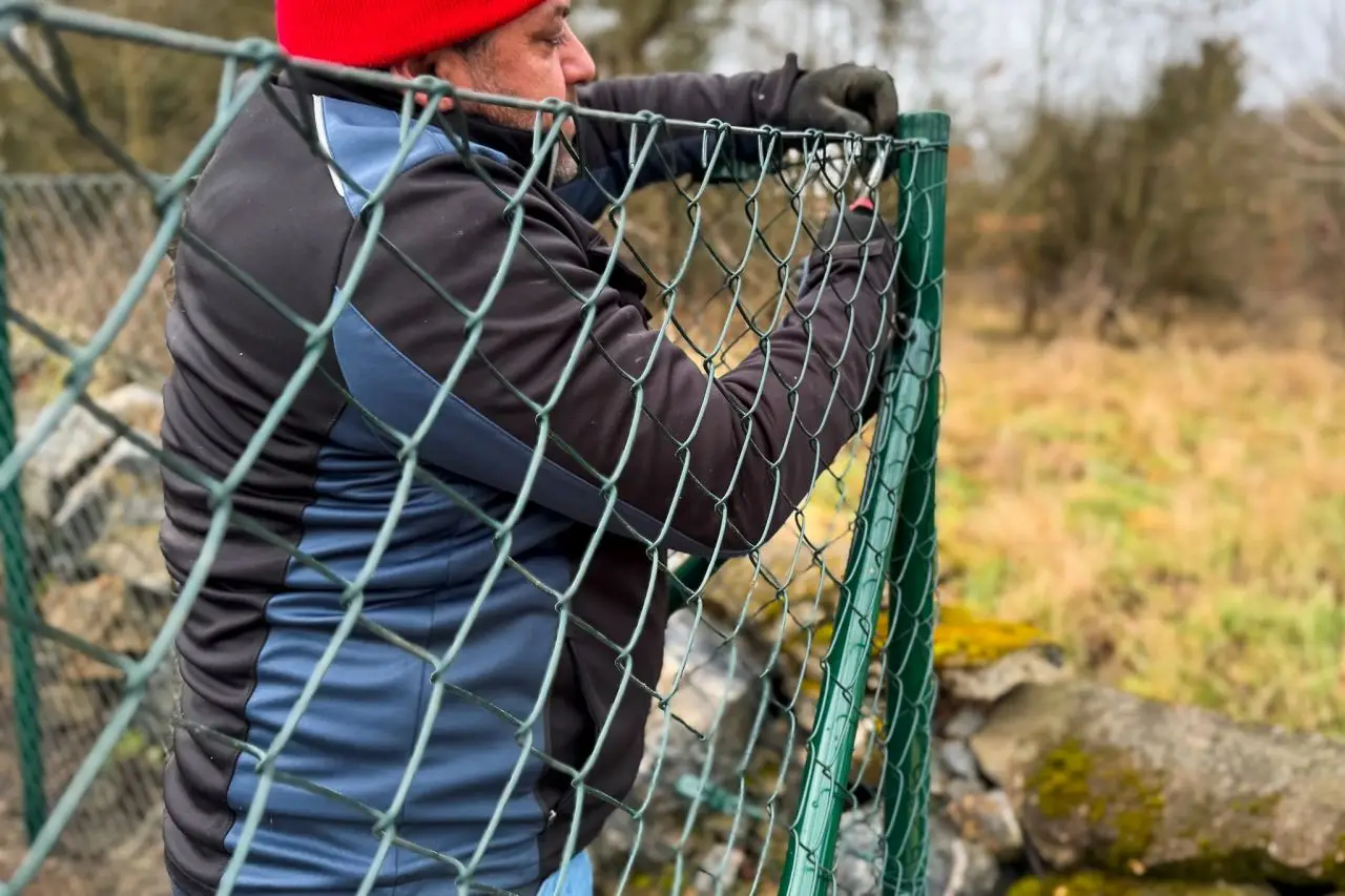 Montáž plotu svépomocí