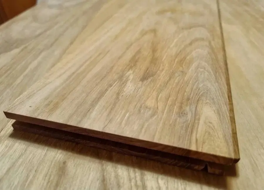 Podlahy z exotických dřevin