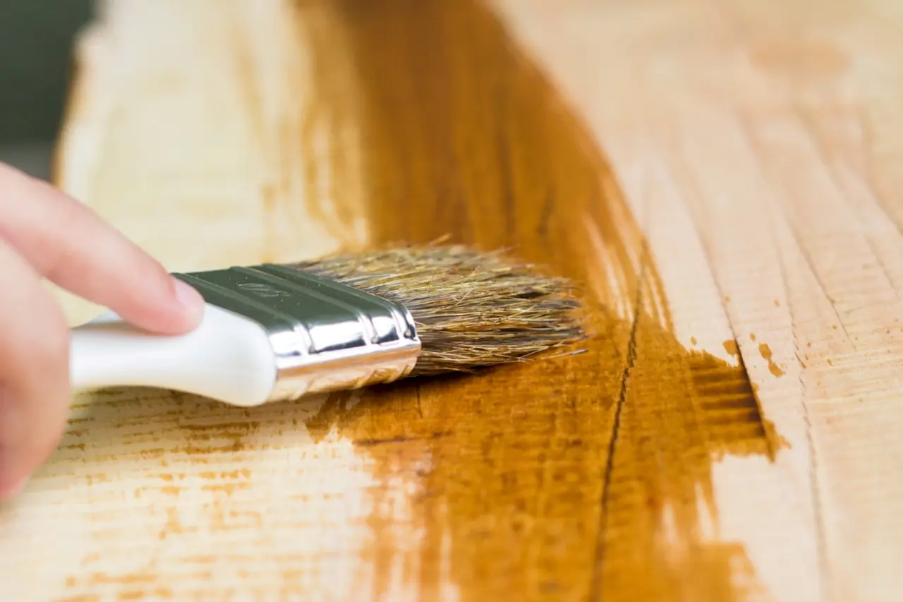 Renovace dřevěného schodiště