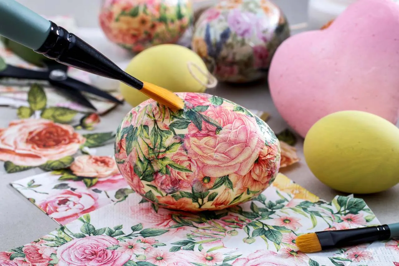 Ubrousková metoda decoupage