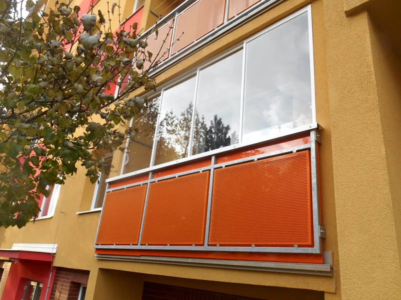 Zasklení lodžií a balkónů