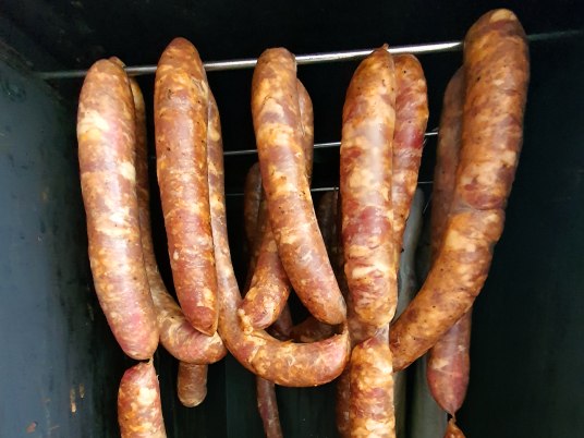 Domácí moravské klobásy - recept a postup přípravy