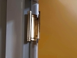 Kyvné dveře tzv. lítačky – specialita v nabídce firmy MONTKOV, spol. s r.o. 