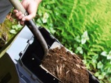 Jak vybrat kompostér? Důležitý je materiál i rozměry