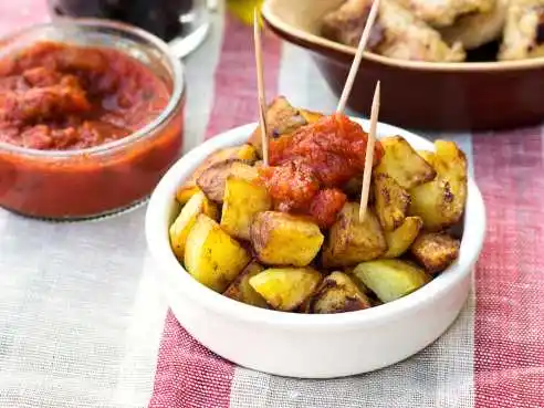 Patatas bravas: ikonické španělské tapas